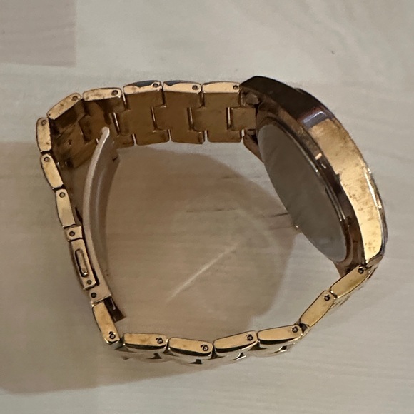 ✔️ RARE Betsey Johnson Rose Gold Cat Watch with Pink Accents - Picture 13 of 15